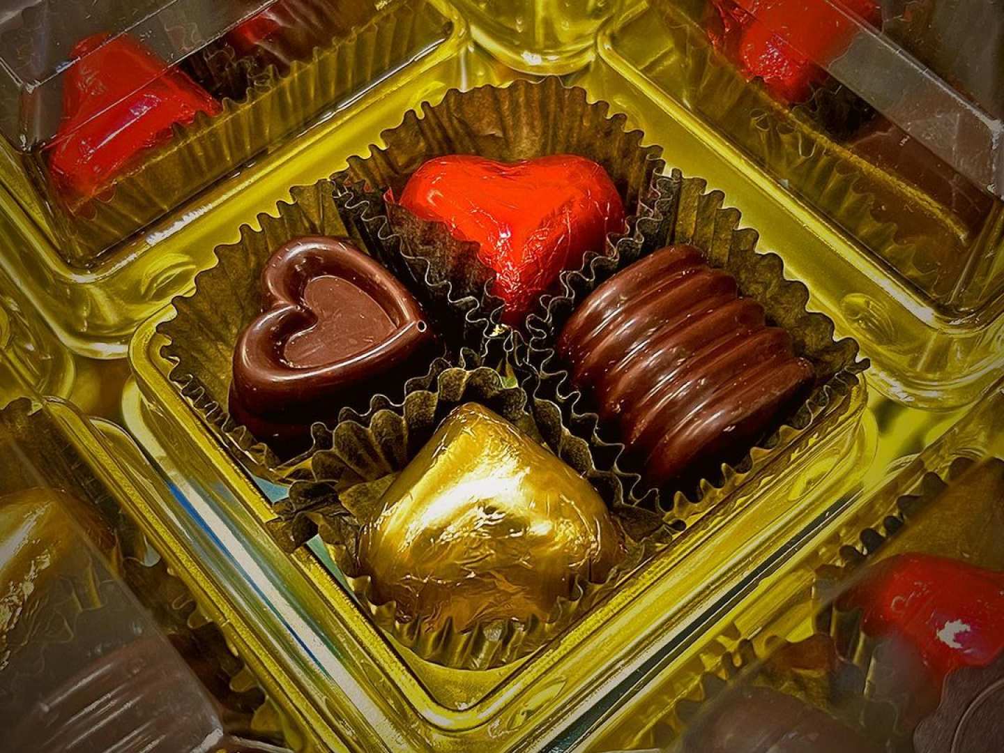 Savura Chocolatier