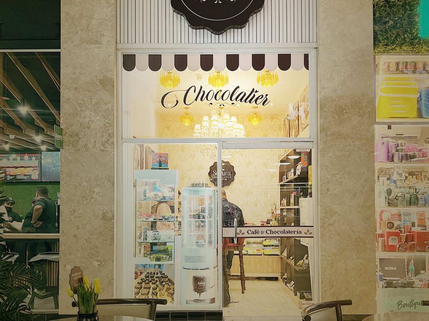 Savura Chocolatier