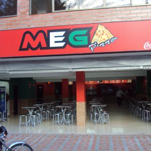 Mega Pizza