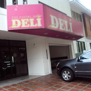 Deli Pasteleria