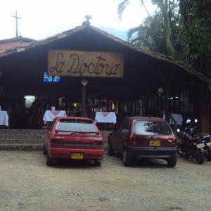 La Doctora 