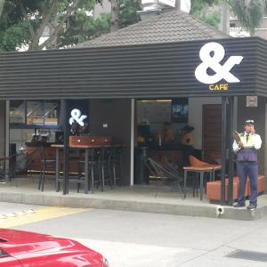 &Café (Plaza Futeca)