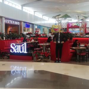 Saúl Café Talking Heads (Peri Roosevelt)