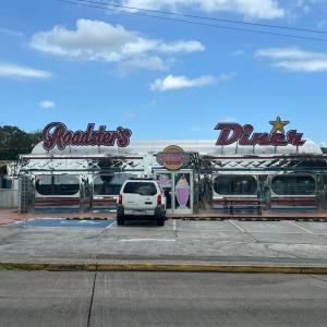 Roadster`s Diner (Brisas del Golf)