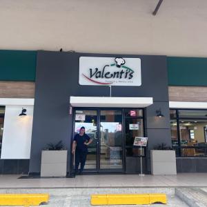 Valenti's Pizzeria y Restaurante