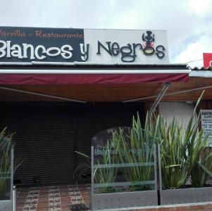 Blancos y Negros (Usaquén)