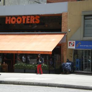 Hooters