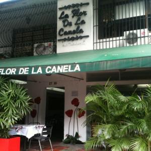 La Flor de la Canela