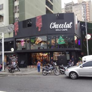 Chocolat Deli Café