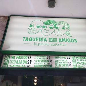 Taquería Tres Amigos