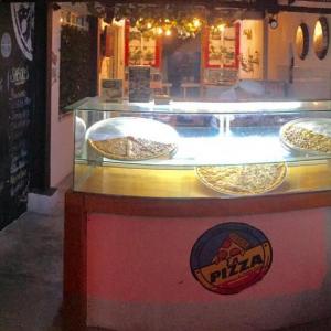 La Pizza By Coccoloba