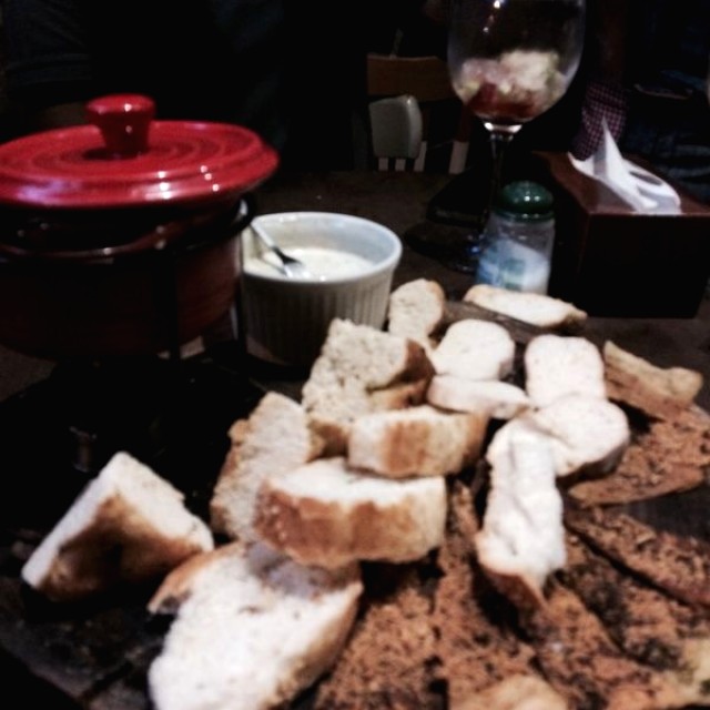 DIP DE QUESO AZUL con canasta de pan 