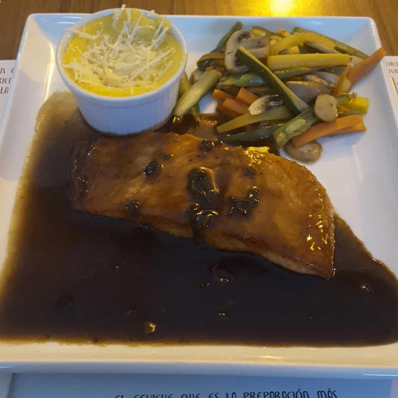Salmón en salsa teriyaki 