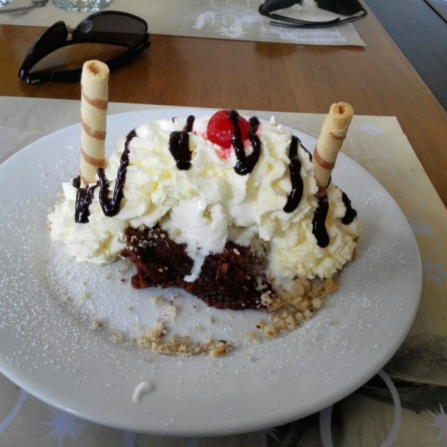 Piramide de brownie