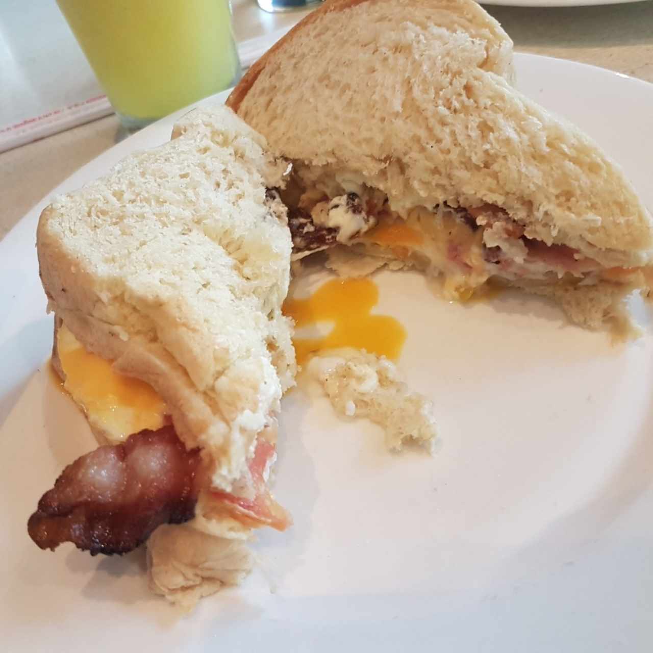 Sándwich de Huevo
