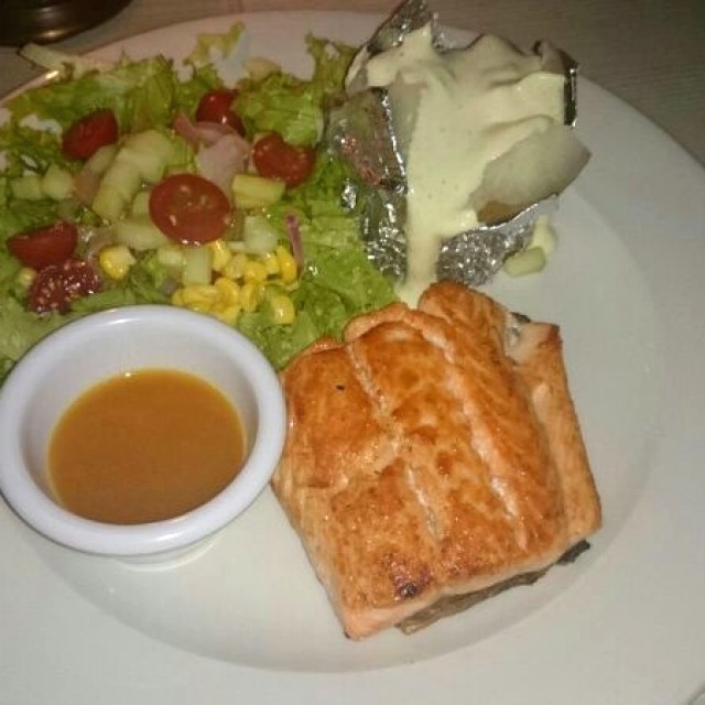 Salmon ala parrilla