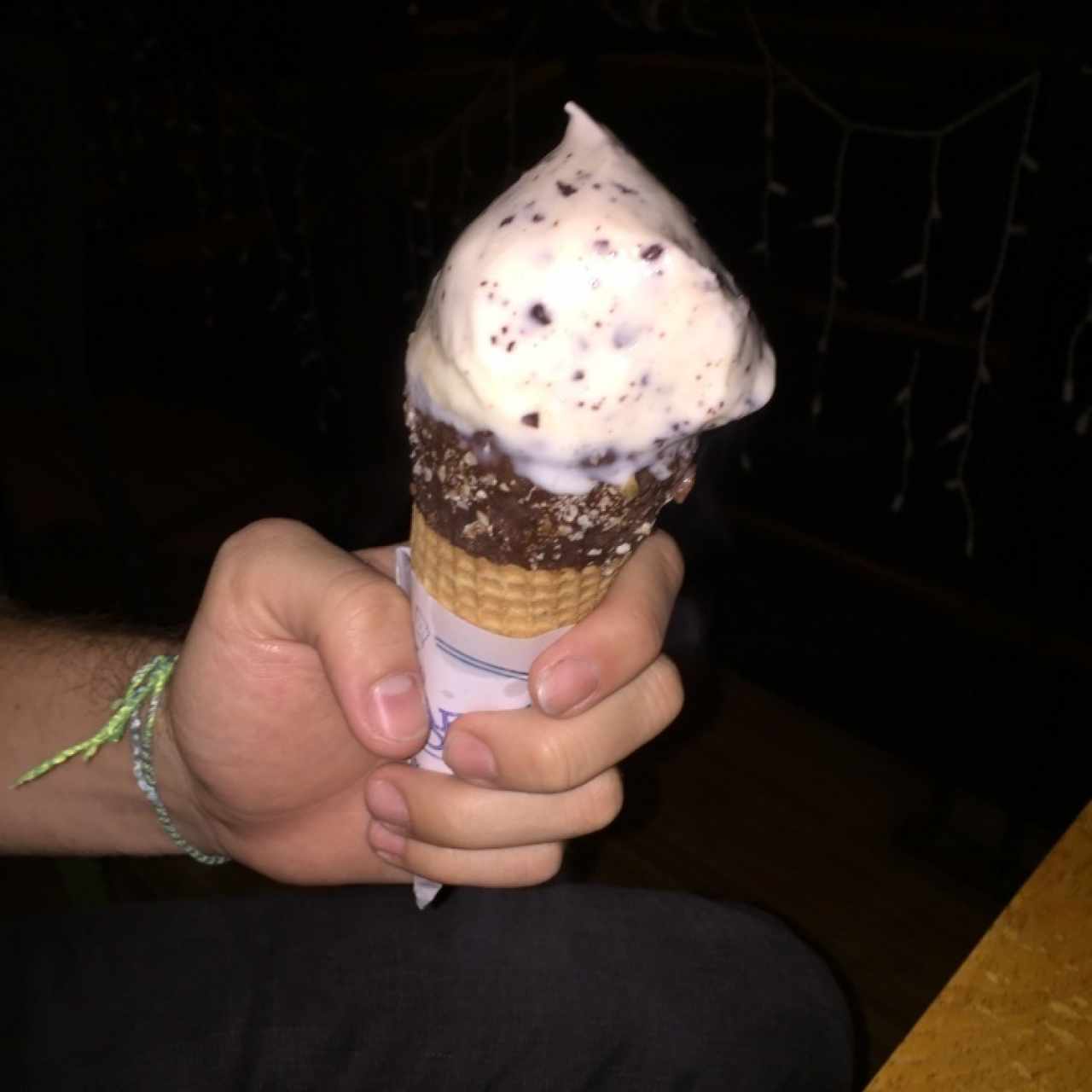 cono chocomani de dos bolas