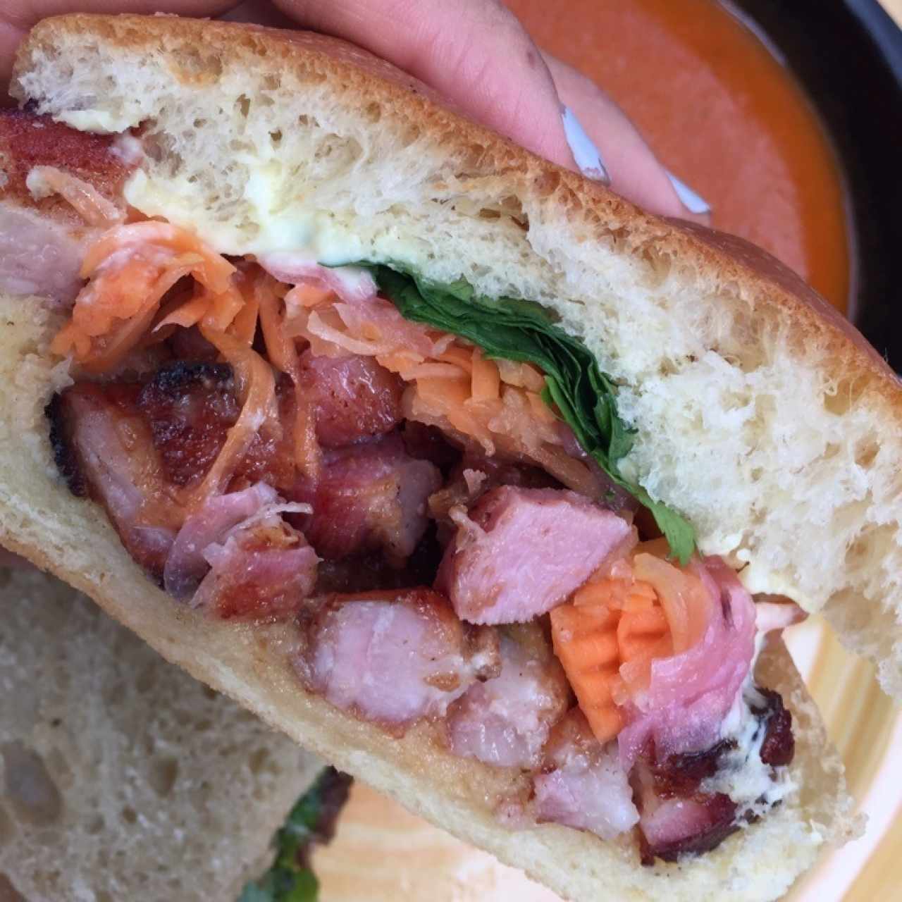 Sandwich de tocino acaramelado 