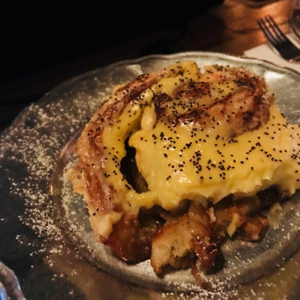 Cinnamom Roll de Frutos Rojos