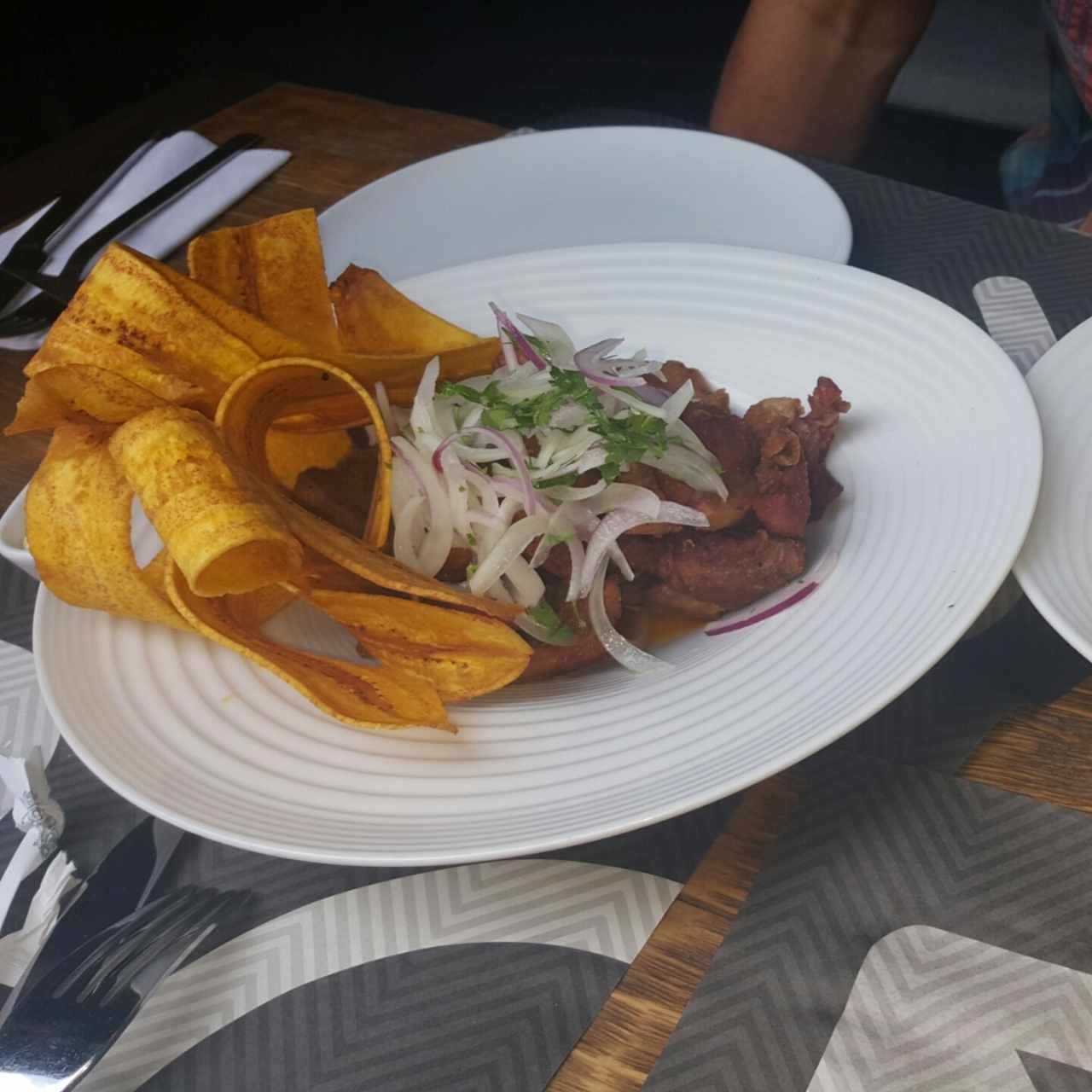 Chicharrón acevichado
