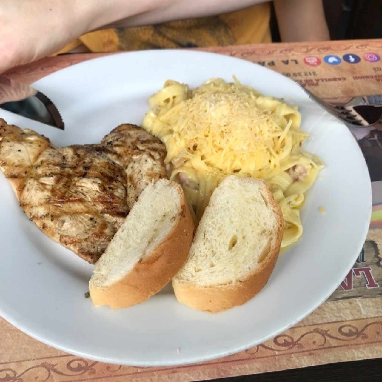Combinado fetuchini con pollo