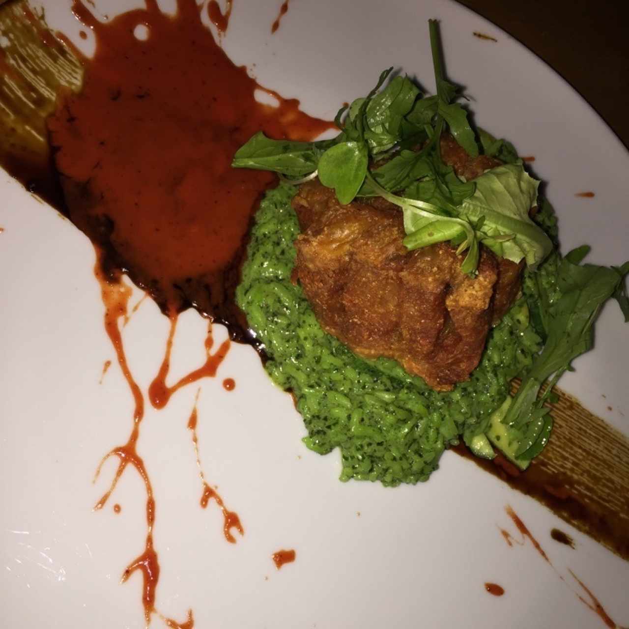 Chicharron de pirarucu con arroz cremoso de cilantro