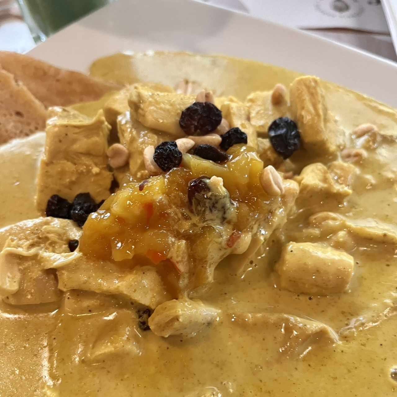 Pollo al curry hindú