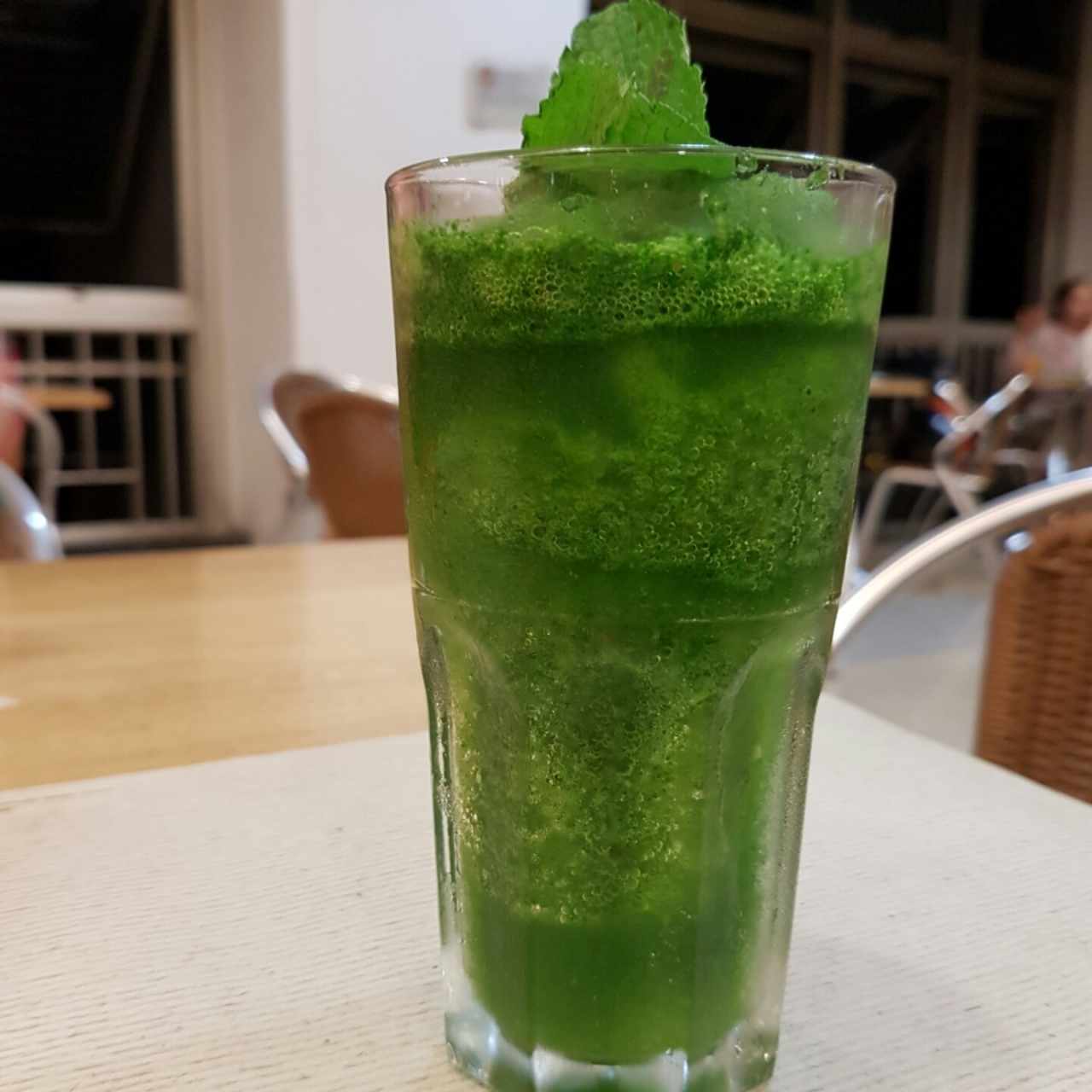 liminada con hierba buena