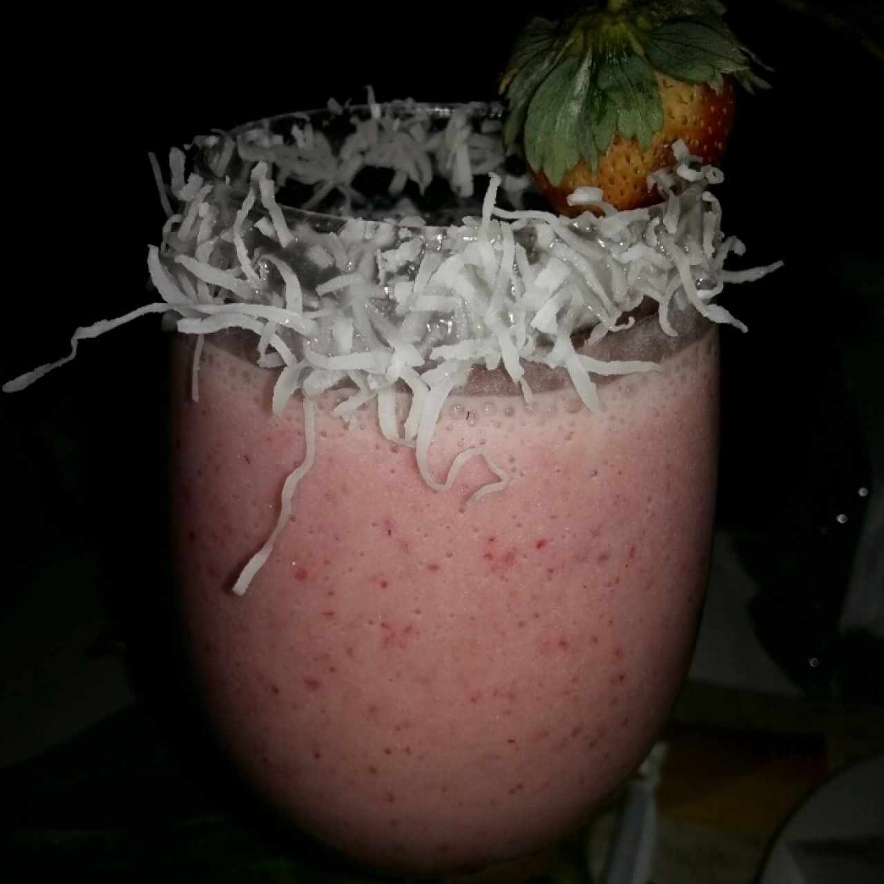 SMOOTHIES (COCO BANANO FRESA)