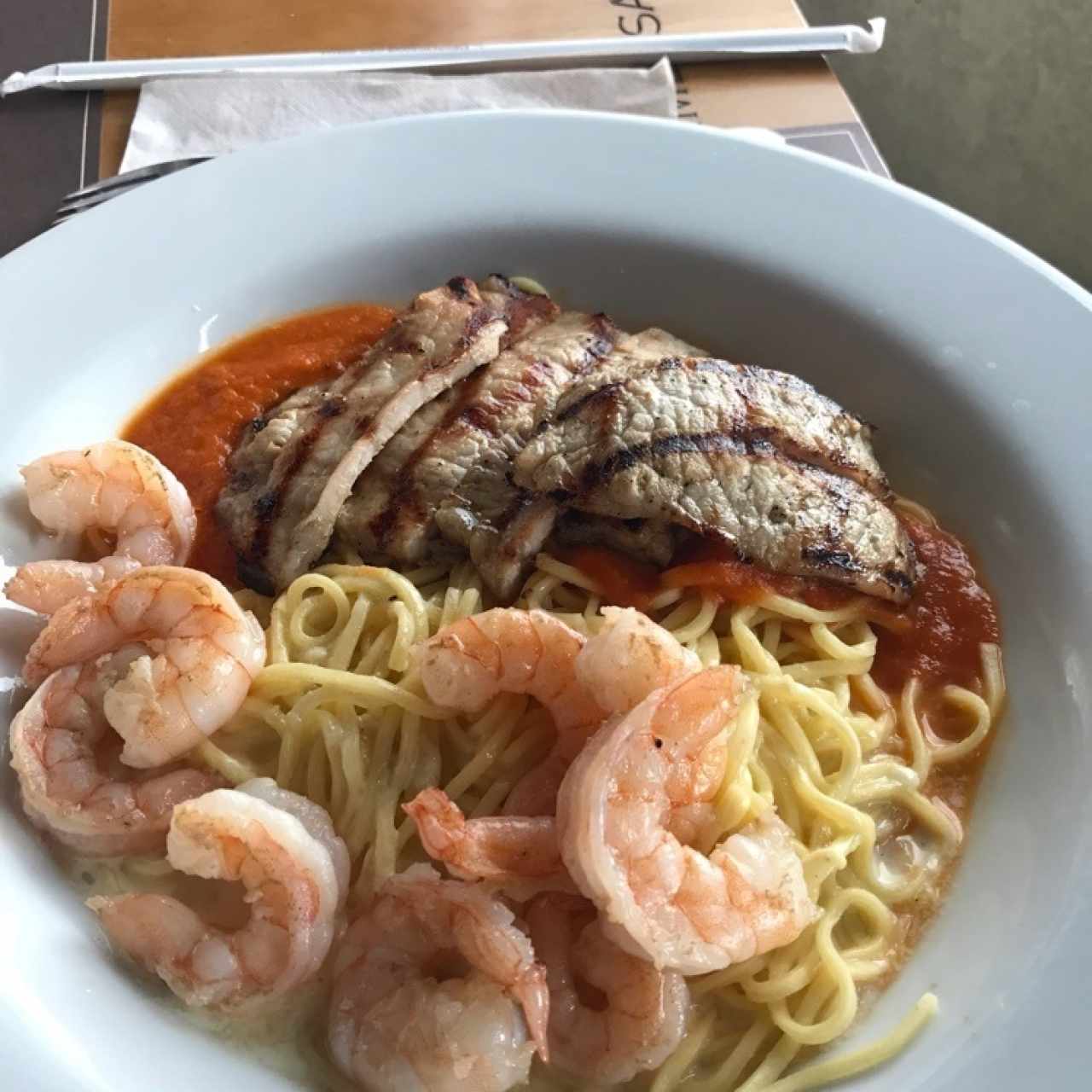 cañin camaròn plato combinado