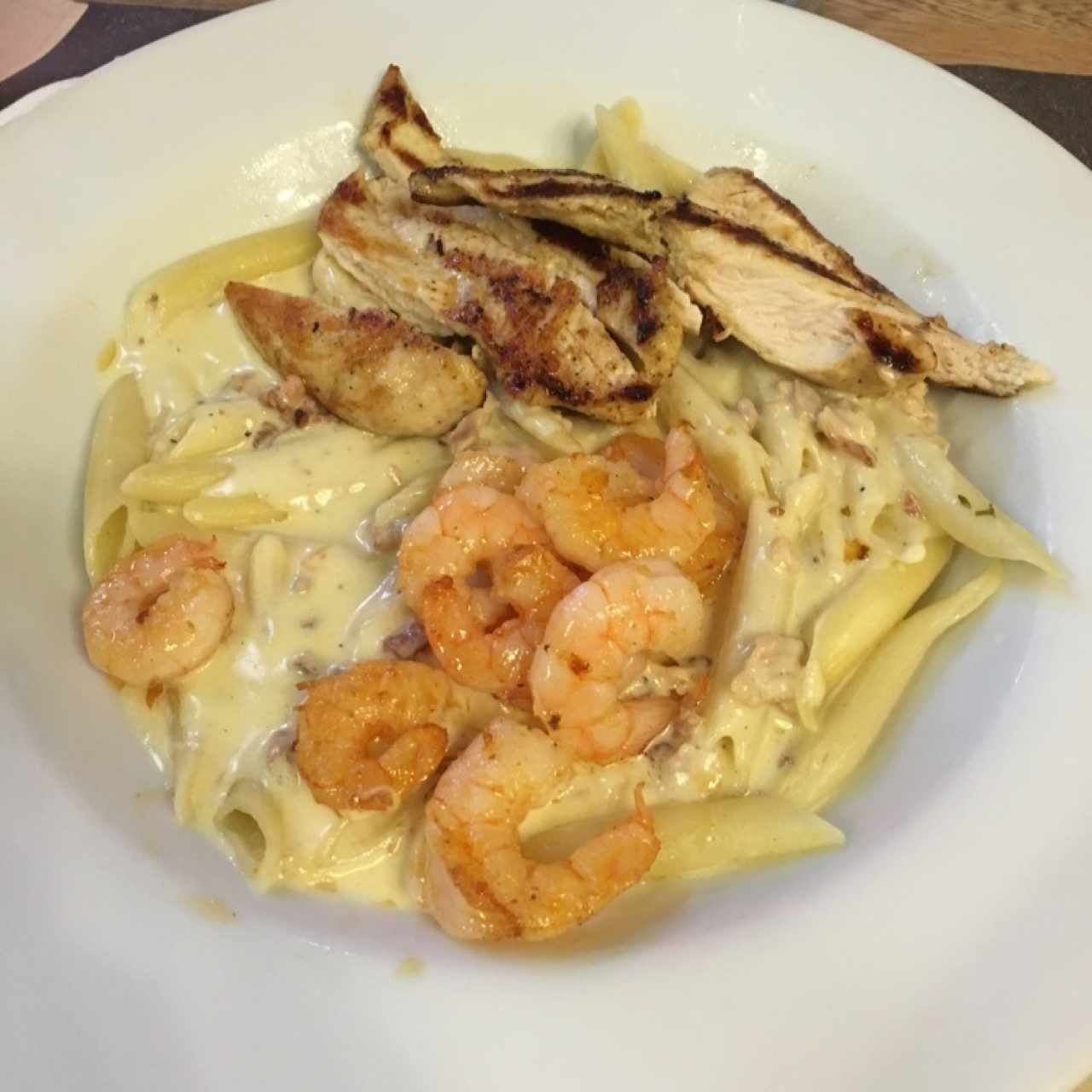 camarones & pollo carbonara