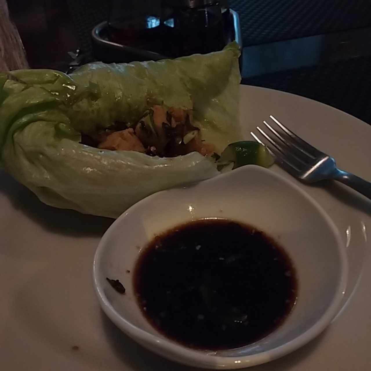 trozos de tofu frito con salsa de pescado