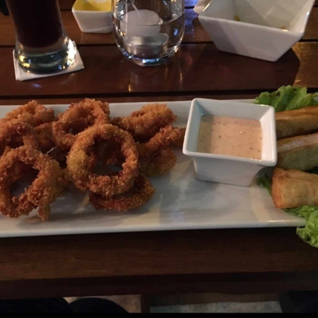 chicharrón de calamar con yuquitas
