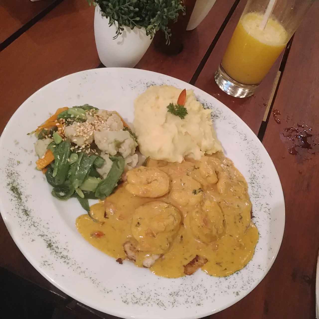 Filete con camarones 