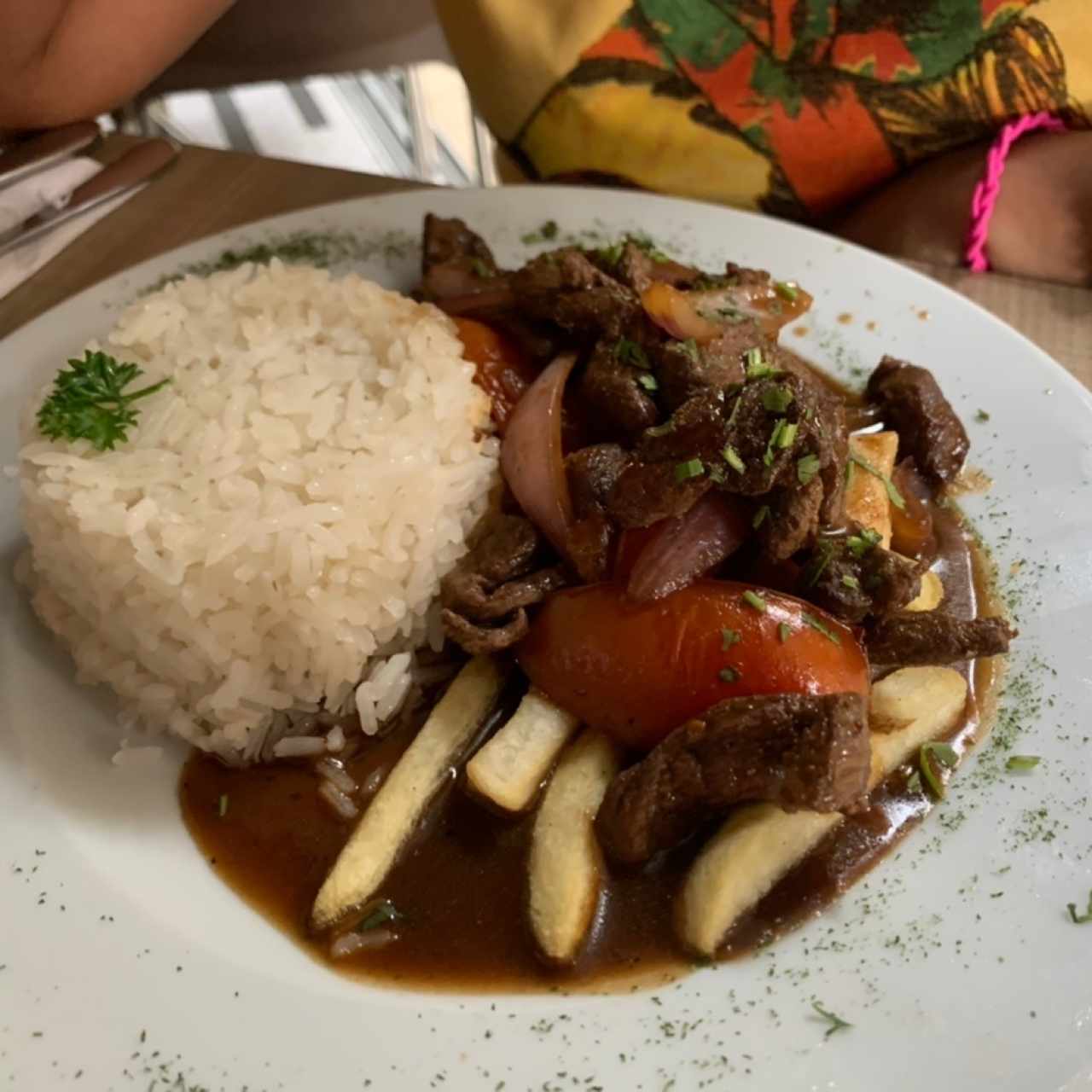 Lomito con arroz blanco