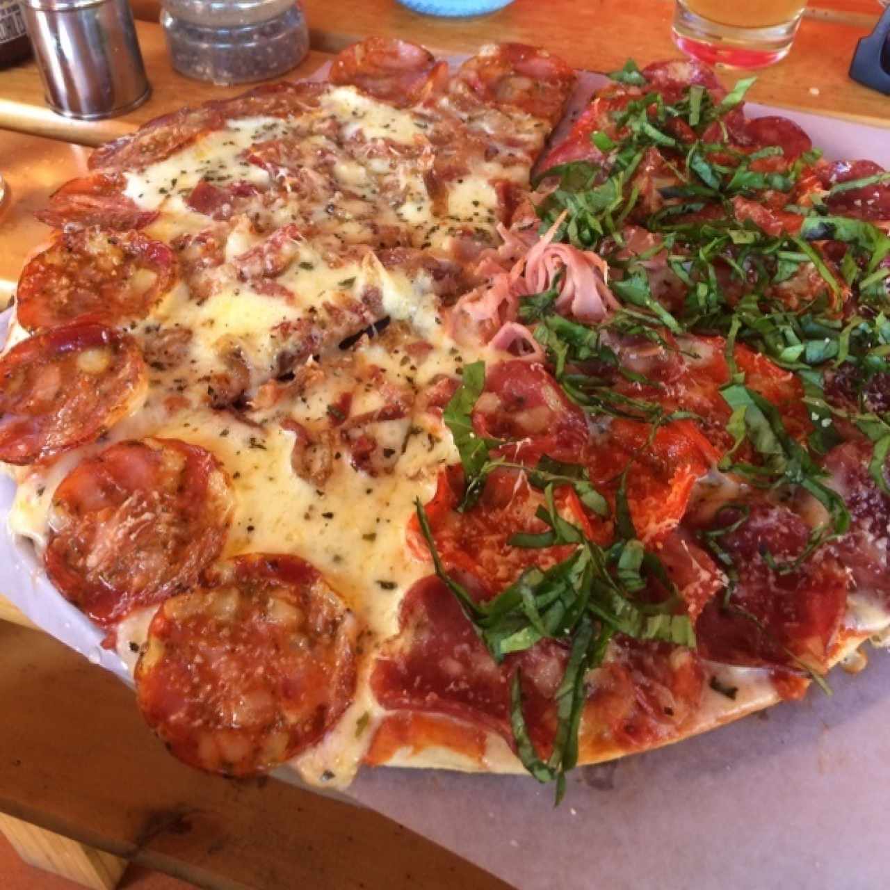 Pizza mixta de la casa