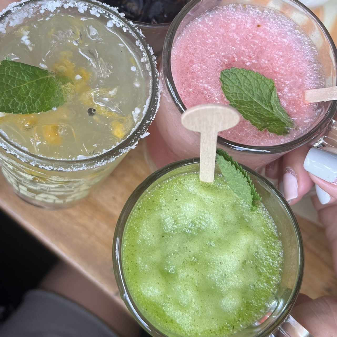 Soda de maracuyá con sal de coco 