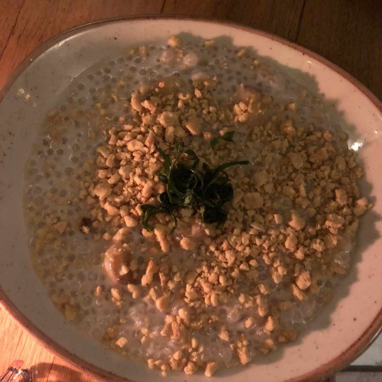 Leche de coco, tapioca, bananas y mani! Vietnamita!