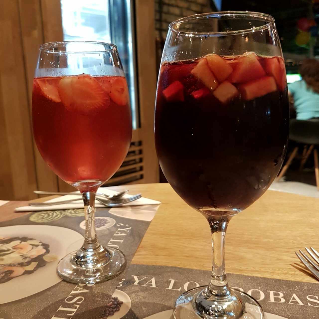 Sangría roja y rosada
