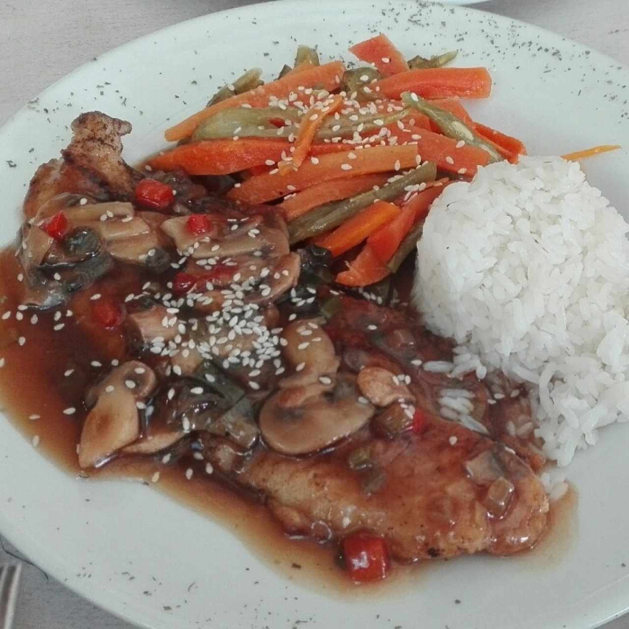 Pescado en salsa teriyaki & Champiñones