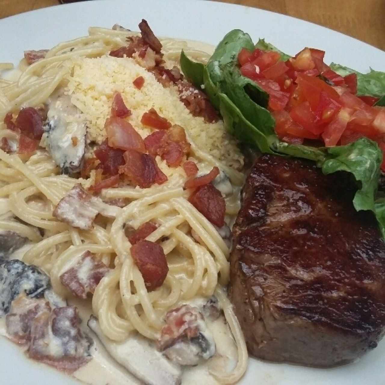 pasta carbonara y solomito