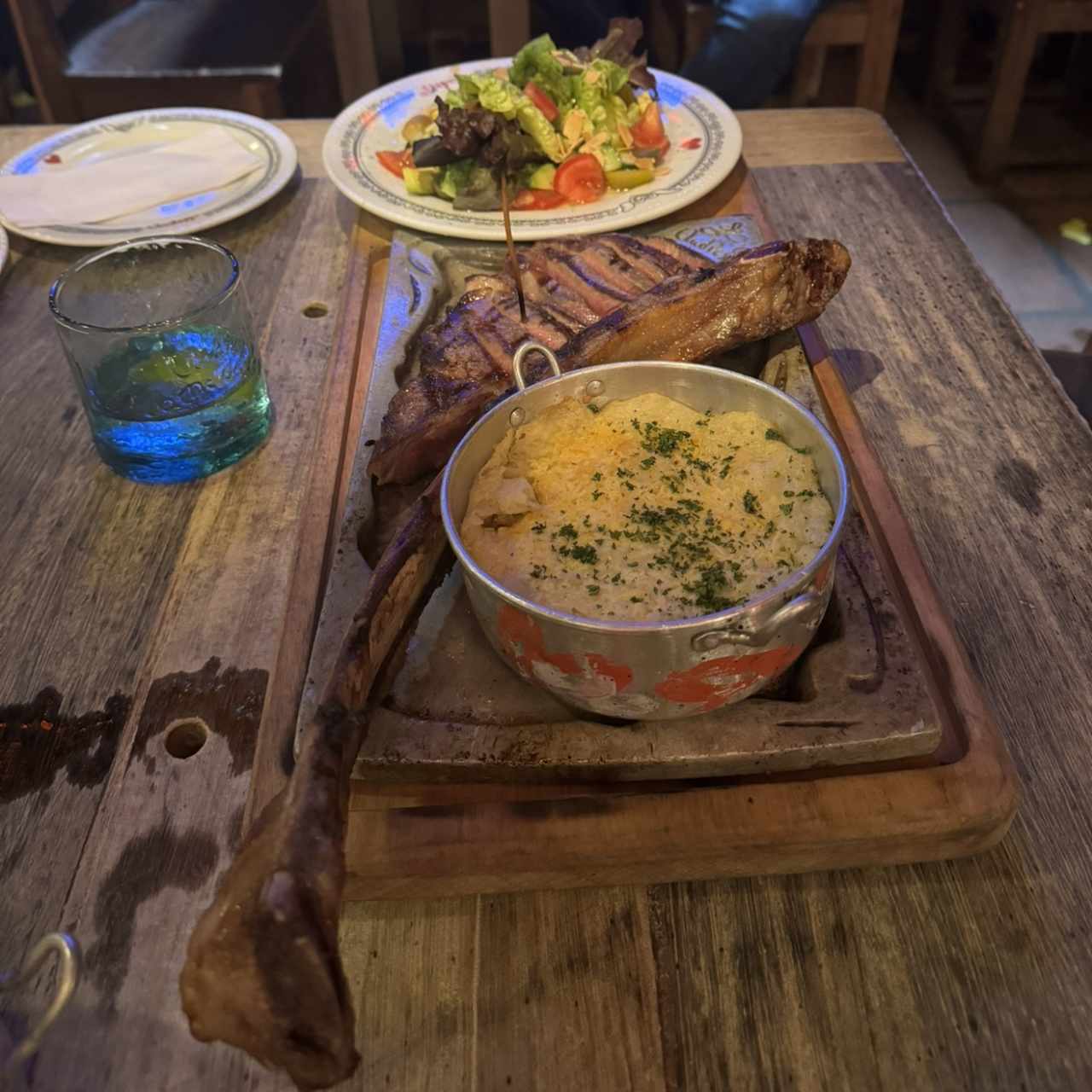 Tomahawk. 