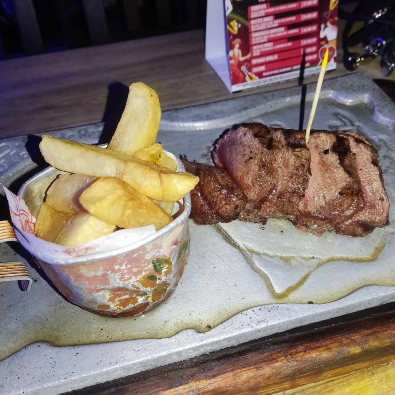 Lomo de res con tres salsas especiales
