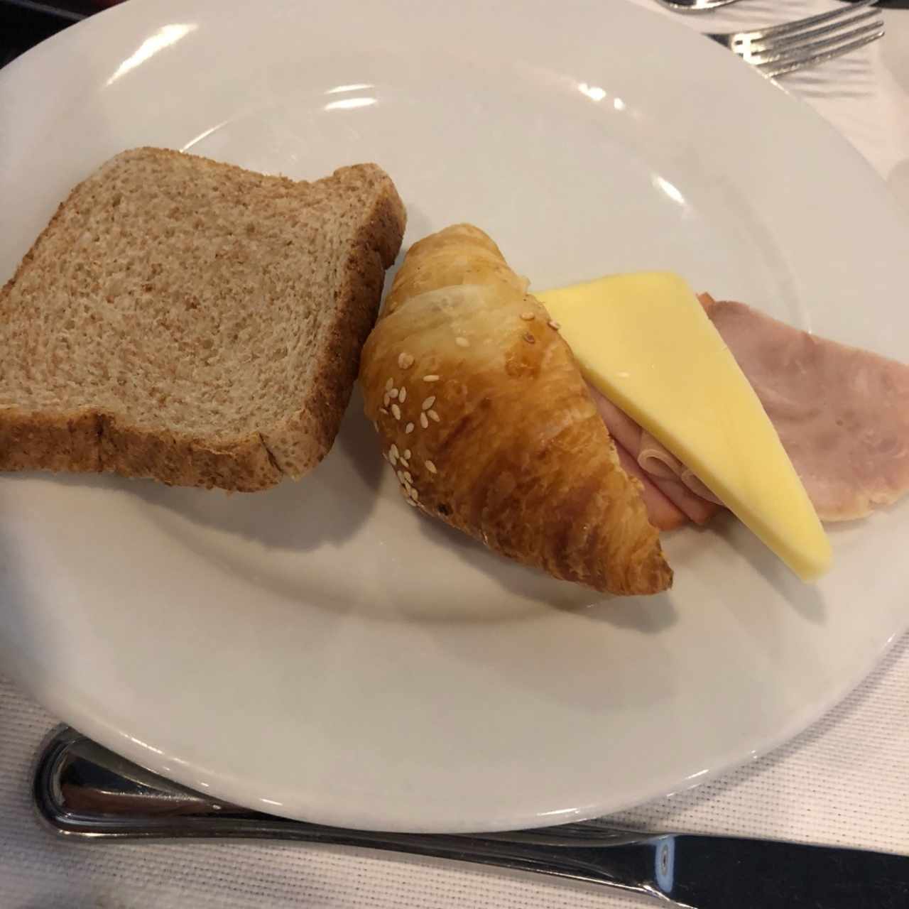 pan con queso y jamon