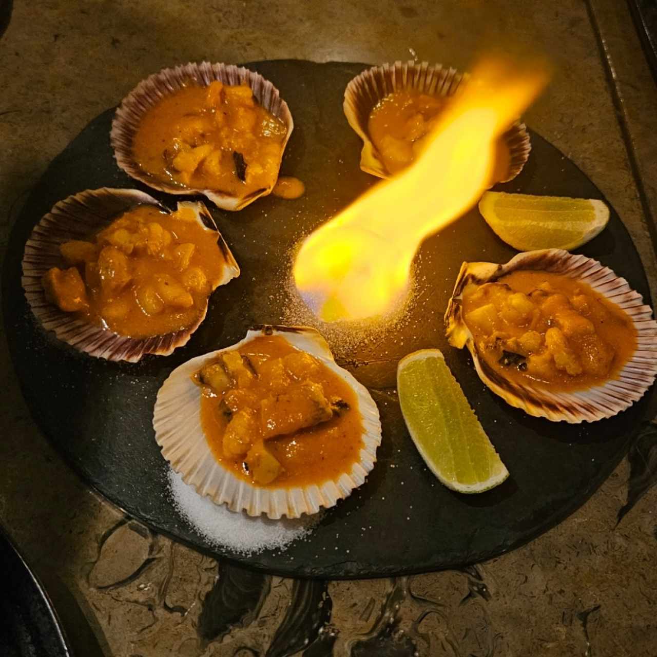 mariscos en piedra