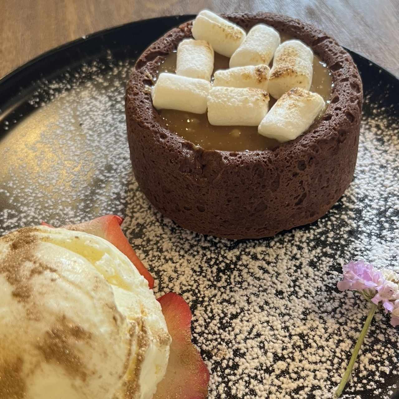 Volcán caramelo salado