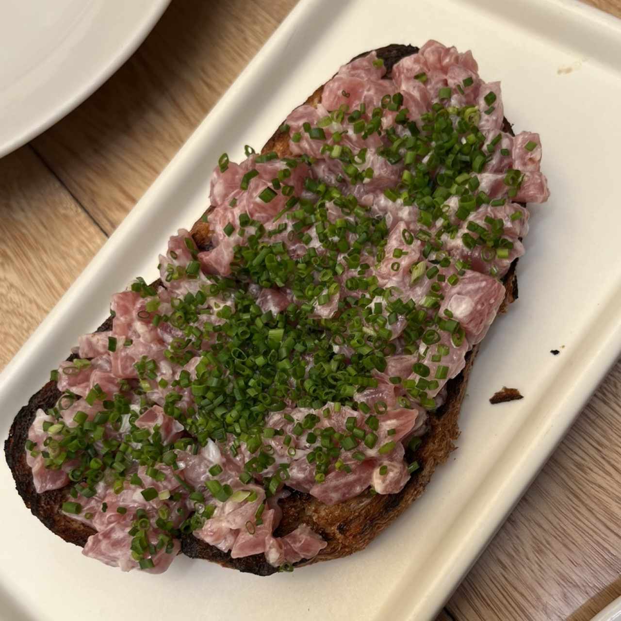 Tostada masa madre con atún