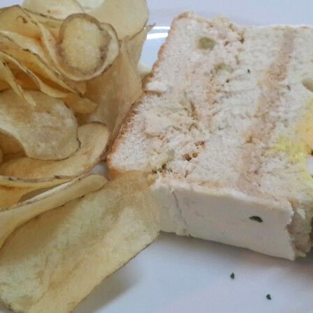 Sanduche de 3 sabores.