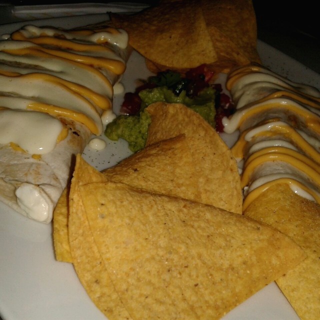 Quesadillas de pollo.