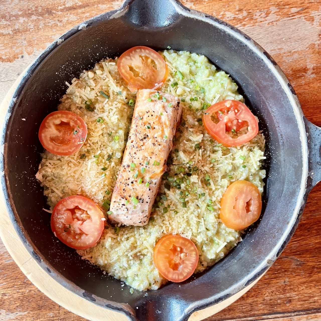 Risotto pesto y salmon